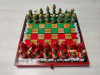 Шахматы сувенирные Матрешки красно-зеленые фото 2 — hichess.ru - шахматы, нарды, настольные игры