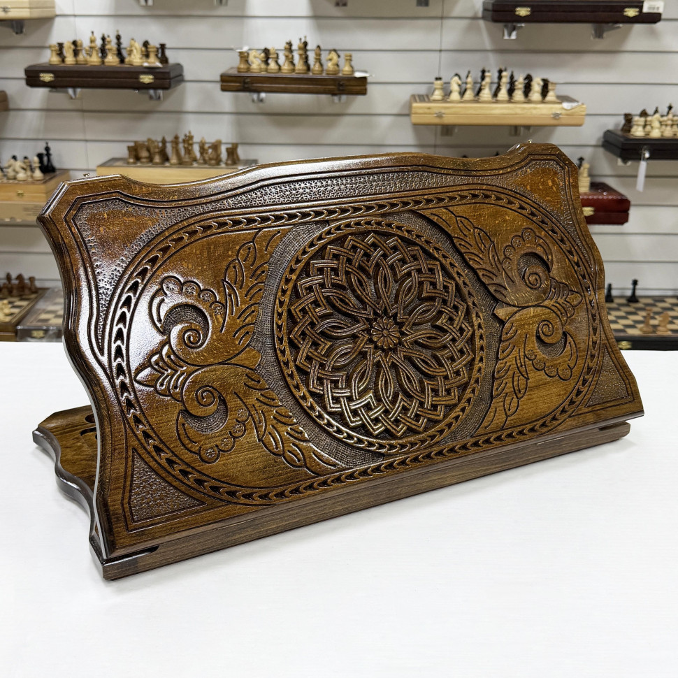 Нарды резные из массива бука подарочные Орнамент-1 большие фото 1 — hichess.ru - шахматы, нарды, настольные игры