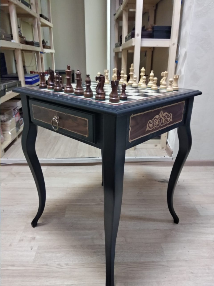 Шахматный стол из мореного дуба (без фигур) фото 1 — hichess.ru - шахматы, нарды, настольные игры