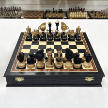 Шахматы эксклюзивные в ларце из мореного дуба Футбол — hichess.ru - шахматы, нарды, настольные игры