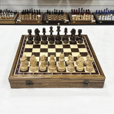Шахматы подарочные в ларце из дуба с фигурами из граба — hichess.ru - шахматы, нарды, настольные игры