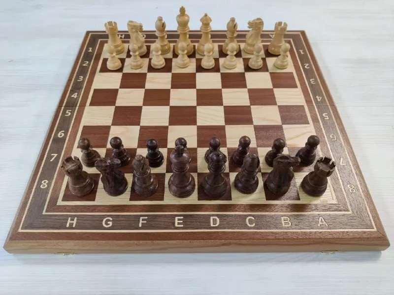 Шахматы деревянные Эндшпиль красное дерево большие 50 на 50 см фото 1 — hichess.ru - шахматы, нарды, настольные игры