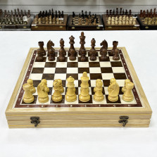 Шахматный ларец из дуба с фигурами Чемпион из самшита и палисандра — hichess.ru - шахматы, нарды, настольные игры