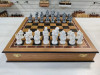 Шахматы подарочные Средневековье на доске из дуба 45 на 45 см фото 3 — hichess.ru - шахматы, нарды, настольные игры