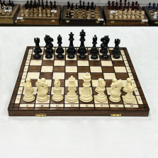 Шахматы деревянные с выжегом Стаунтон черно-белый композит — hichess.ru - шахматы, нарды, настольные игры