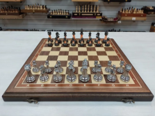 Шахматы подарочные итальянский дизайн орех большие — hichess.ru - шахматы, нарды, настольные игры