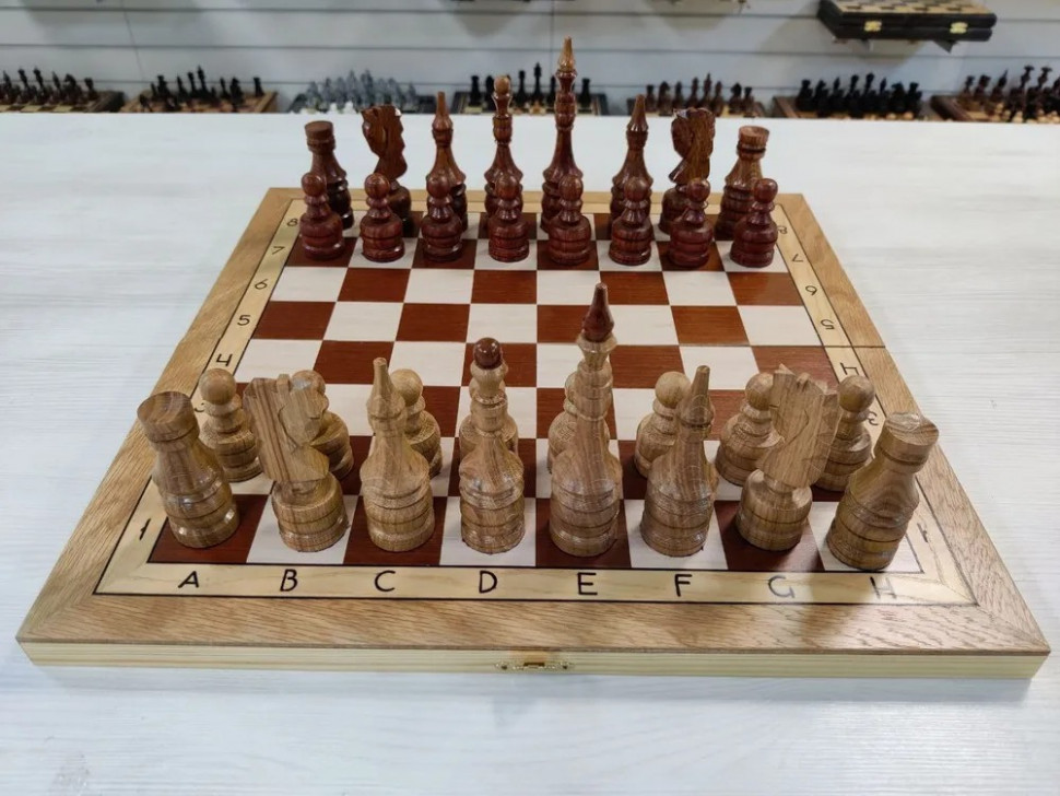 Шахматы ручной работы из дуба на доске 47 на 47 см фото 1 — hichess.ru - шахматы, нарды, настольные игры