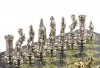 Подарочные шахматы с металлическими фигурами "Средневековые рыцари" доска 44х44 см из камня змеевик фото 3 — hichess.ru - шахматы, нарды, настольные игры