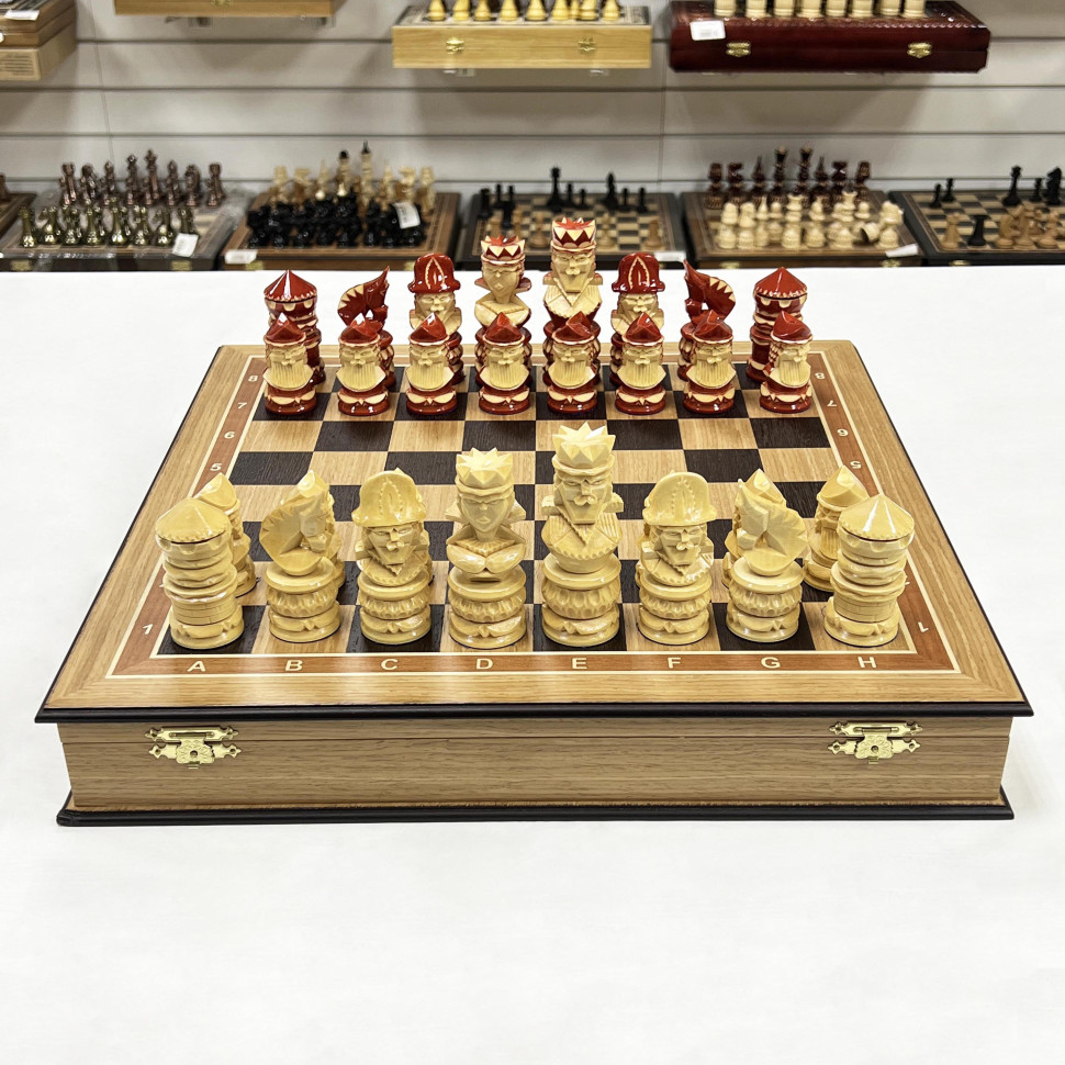 Шахматы подарочные в ларце из дуба с резными фигурами Матросы фото 1 — hichess.ru - шахматы, нарды, настольные игры