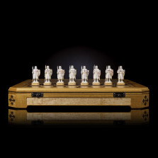 Шахматы &quot;Ледовое побоище&quot; (из бивня мамонта) — hichess.ru - шахматы, нарды, настольные игры