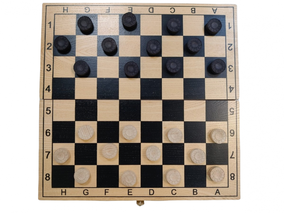 На шахматной доске 64 клетки. Шахматная доска 42х42. Шашки классические 07102. 64 Клеточная шашечная доска. Доска для шашек.