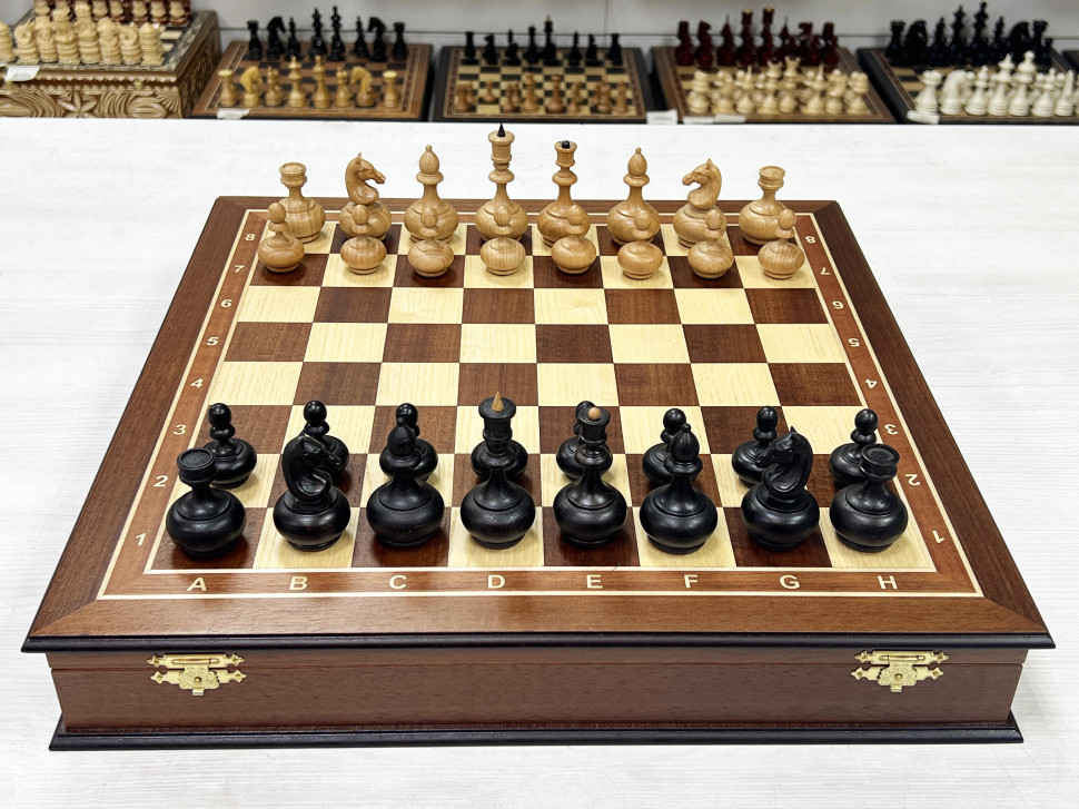 Шахматный ларец Махагон красное дерево с фигурами Неваляшки 45 см фото 1 — hichess.ru - шахматы, нарды, настольные игры