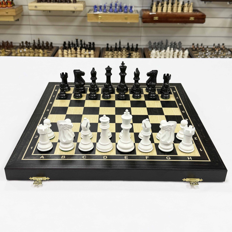 Шахматы деревянные черно-белые эвкалипт с фигурами Суприм из бука фото 1 &mdash; hichess.ru - шахматы, нарды, настольные игры