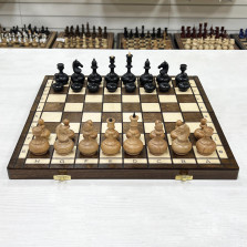 Шахматы подарочные деревянные с выжегом Неваляшки — hichess.ru - шахматы, нарды, настольные игры