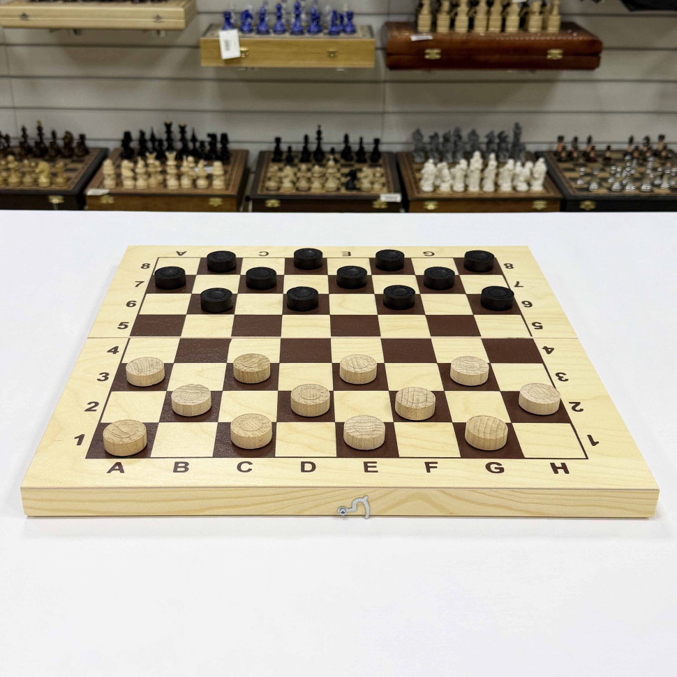 Шашки в деревянной доске с фишками из бука 43 см фото 1 &mdash; hichess.ru - шахматы, нарды, настольные игры