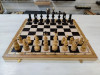 Шахматы деревянные подарочные с фигурами из дуба, 47 на 47 см складные фото 1 — hichess.ru - шахматы, нарды, настольные игры