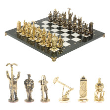 Шахматы из камня с металлическими фигурами &quot;Нефтяники&quot; доска 44х44 см мрамор и змеевик — hichess.ru - шахматы, нарды, настольные игры
