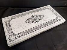 Нарды из массива Орнамент ясень белые — hichess.ru - шахматы, нарды, настольные игры