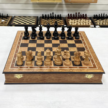 Шахматный ларец из эвкалипта с фигурами индийский Стаунтон — hichess.ru - шахматы, нарды, настольные игры