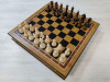 Шахматы деревянные в подарочном ларце из дуба с утяжеленными фигурами из граба 45 на 45 см ручная работа фото 4 — hichess.ru - шахматы, нарды, настольные игры