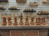 Шахматный стол подарочный из американского ореха с фигурами из композита фото 2 — hichess.ru - шахматы, нарды, настольные игры