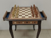Шахматный стол подарочный из американского ореха с фигурами из композита фото 4 — hichess.ru - шахматы, нарды, настольные игры
