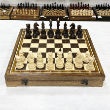 Шахматный ларец из дуба с фигурами Бастион из кавказского граба 40 см — hichess.ru - шахматы, нарды, настольные игры