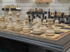 Шахматный стол подарочный из мореного дуба с фигурами из граба фото 3 — hichess.ru - шахматы, нарды, настольные игры