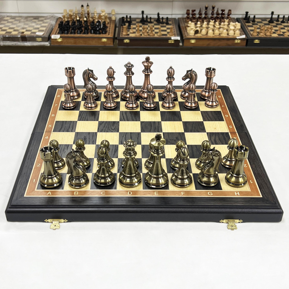 Шахматы подарочные Антик мореный дуб 50 см фото 1 — hichess.ru - шахматы, нарды, настольные игры